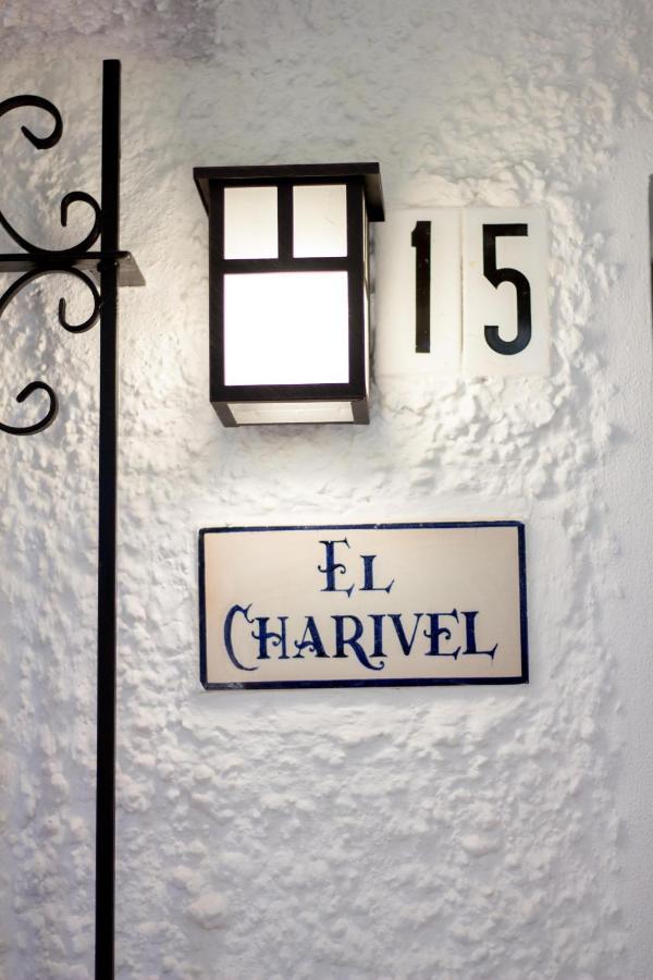 Perfectly Located Beachside Apartment In Elviria 마르베야 외부 사진